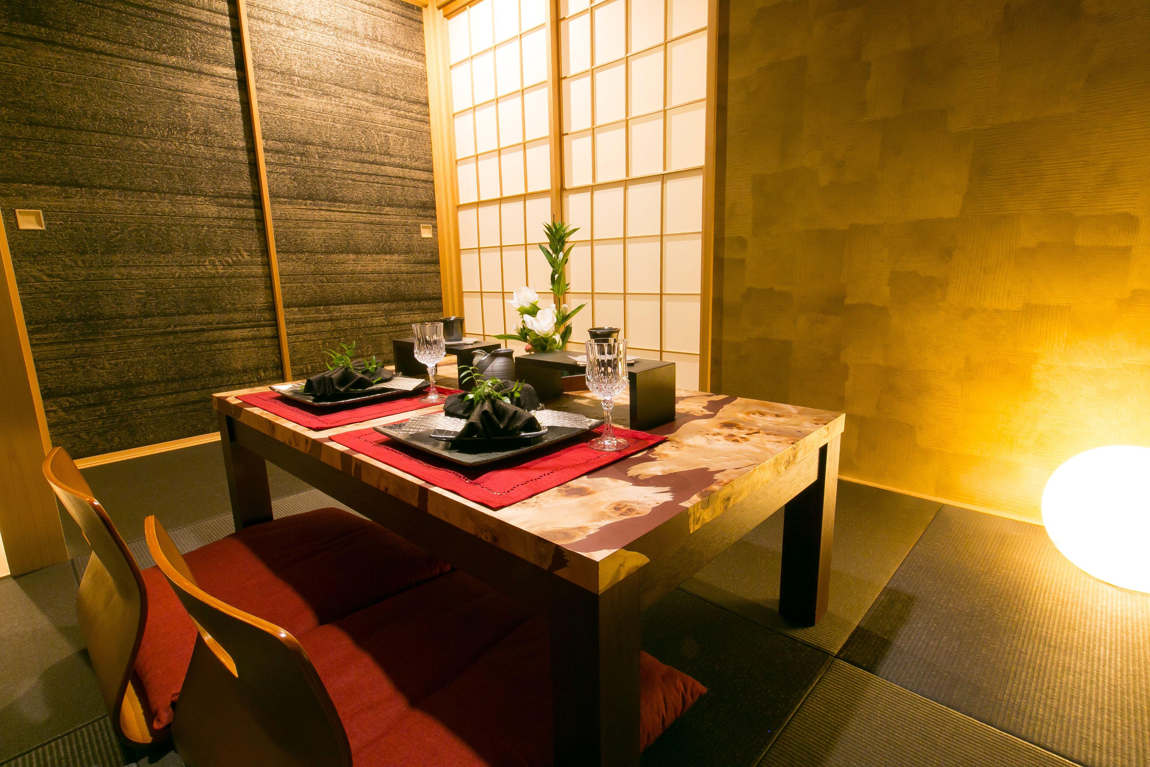 Hosta Toji San — Photos 3